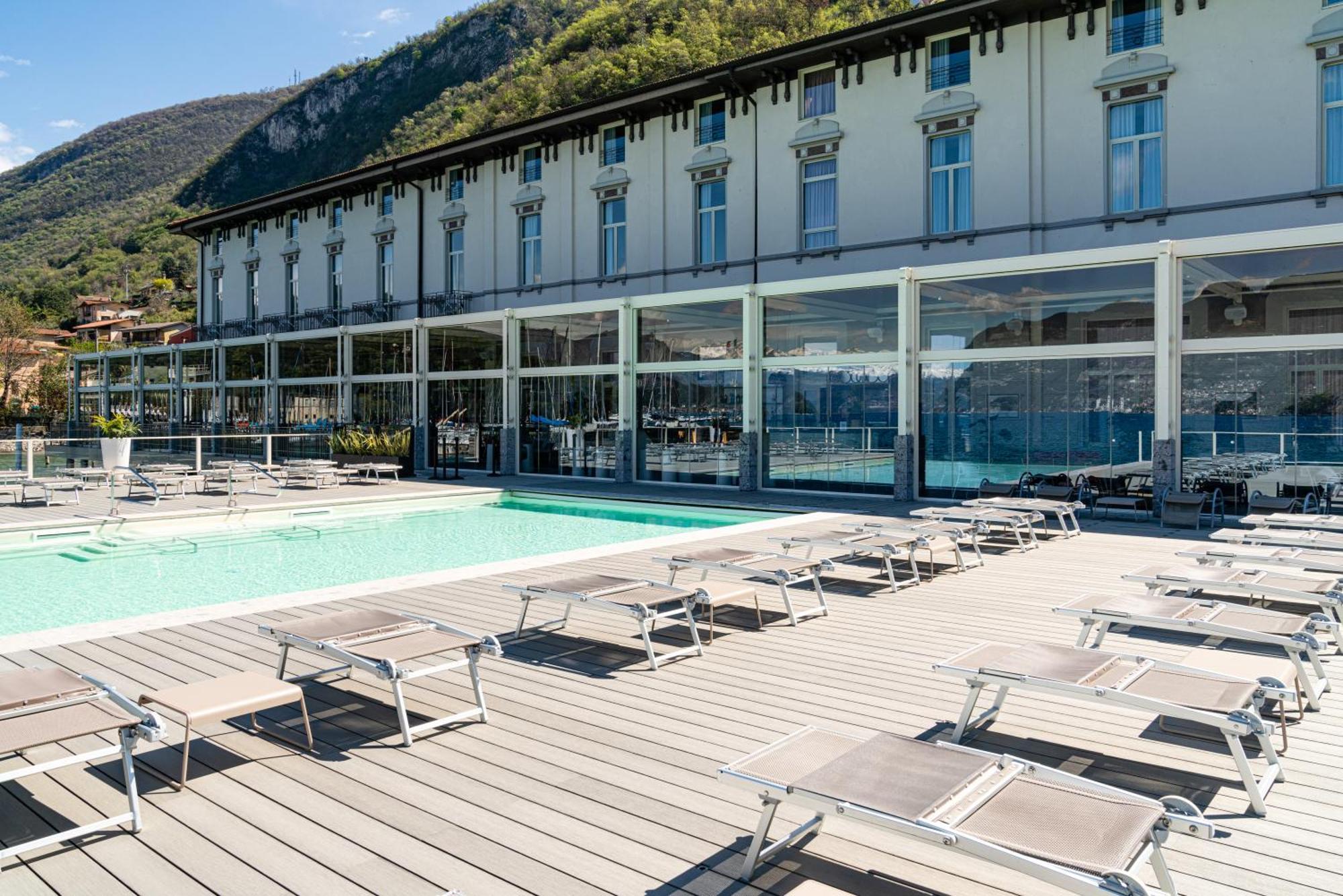 Araba Fenice Hotel Iseo Exteriér fotografie