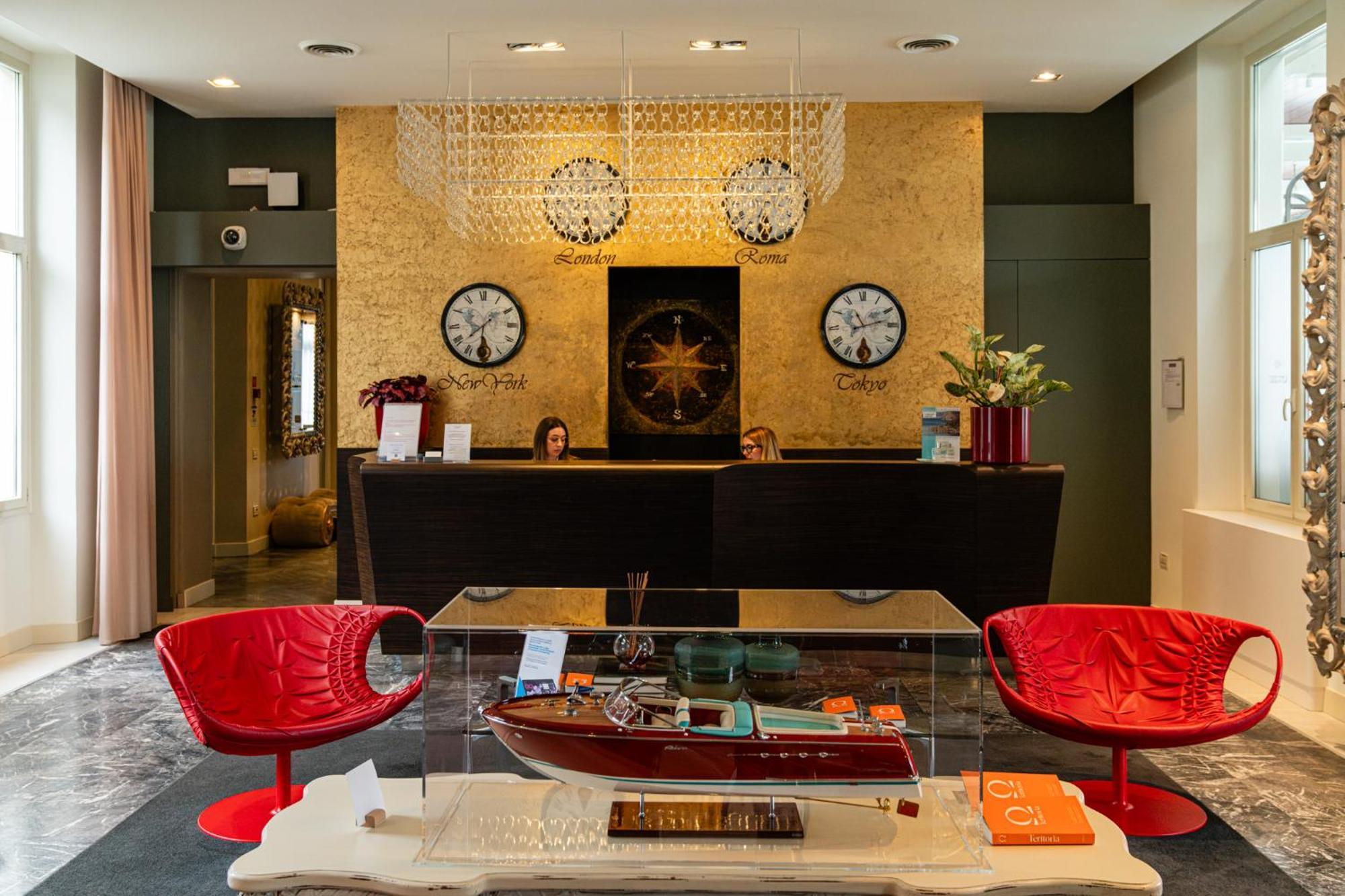 Araba Fenice Hotel Iseo Exteriér fotografie